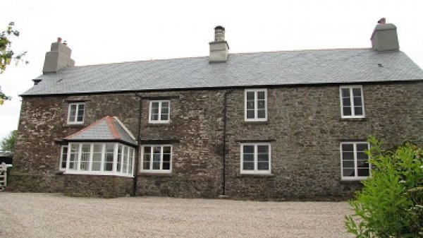 Worswell Barton B&B farmhouse parking x.jpg